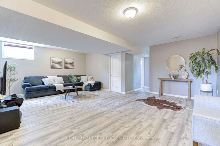 L3RycmViL2xpc3RpbmdzLzMyLzI2LzU3LzgxL3AvMzk2Mjc1MjMtOTdlMy00OWY3LTg0Y2YtNDRkMjk1YWY1YzFmLmpwZw 768x512