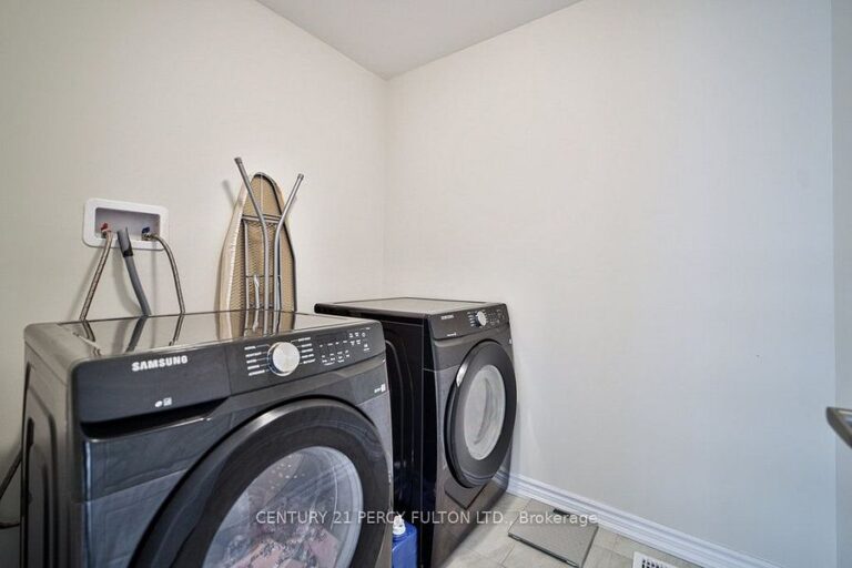 L3RycmViL2xpc3RpbmdzLzMyLzY0LzEyLzY3L3AvYmM5Yzc3ODItYjFhZi00NTFmLTljYTItMjRlYTY1N2YyZGYyLmpwZw 768x512