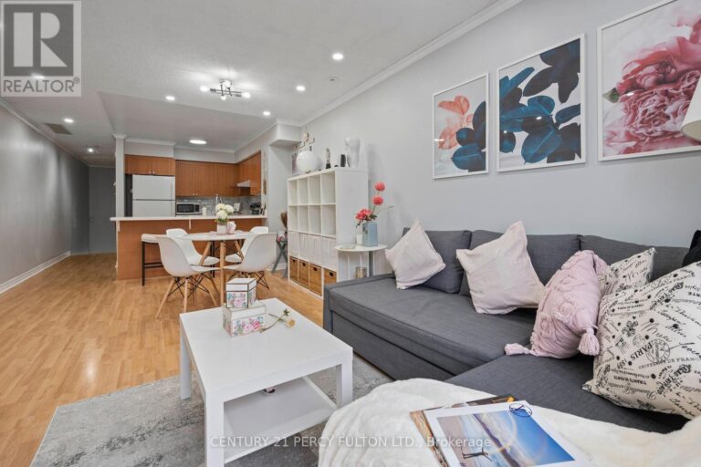 c11937064 14 768x512