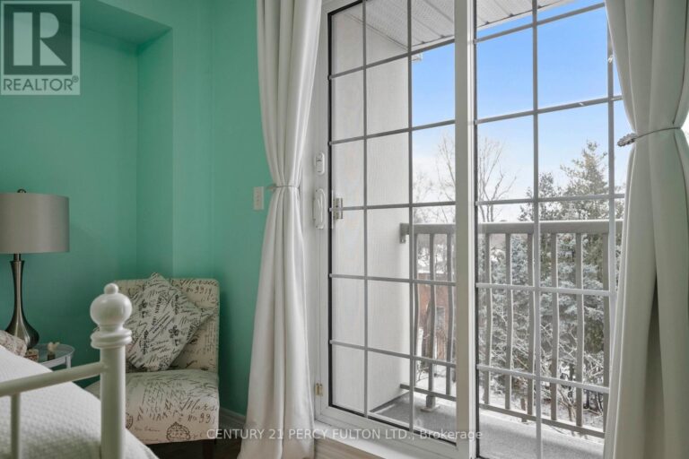 c11937064 23 768x512