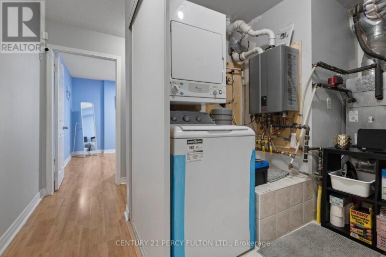 c11937064 29 768x512