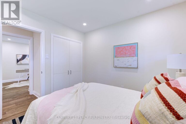 e12221448 24 768x512