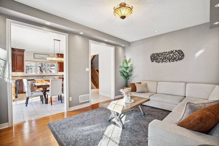 L3RycmViL2xpc3RpbmdzLzQxLzgxLzQ0LzAwL3AvMTg3OGQwNjgtMDUwOS00YzlmLWFmNmMtYjVjMTg0OTRiZTQ4LmpwZw 768x512