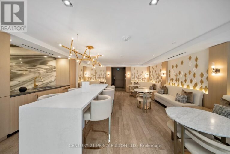 c12351134 28 768x513