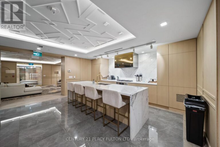 c12351134 37 768x513