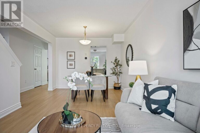 w12400994 10 768x512