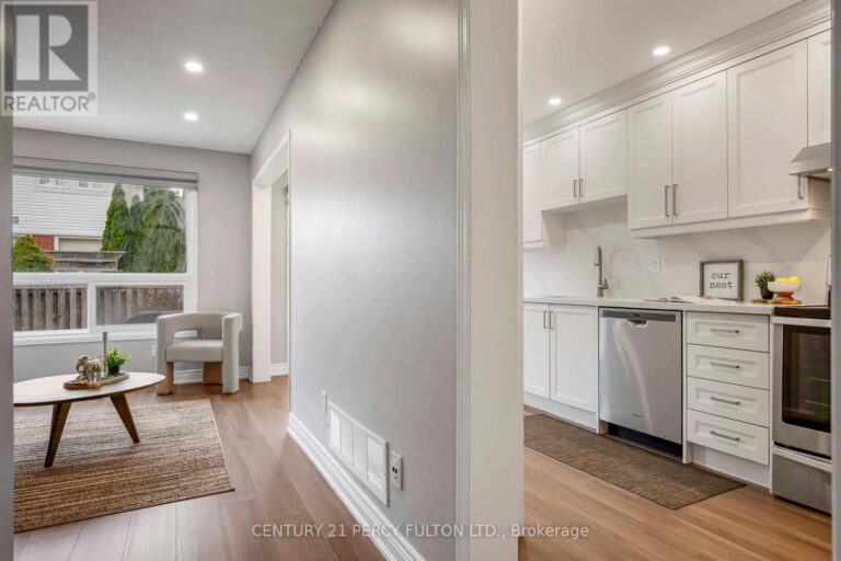 w12481675 12 768x512