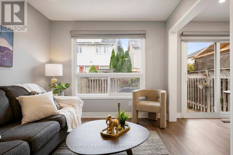 w12481675 14 768x512