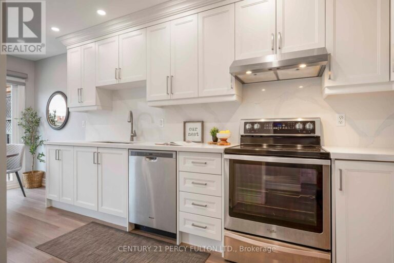 w12481675 24 768x512