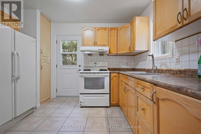 c12580668 14 768x512