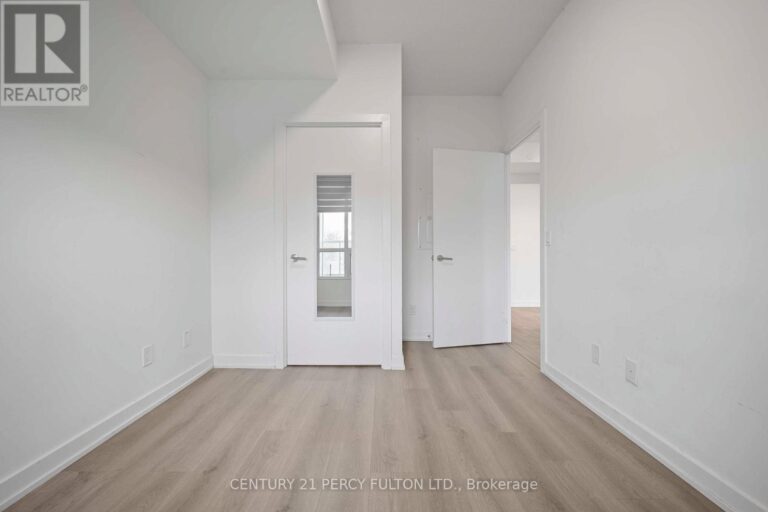 w12519558 29 768x512