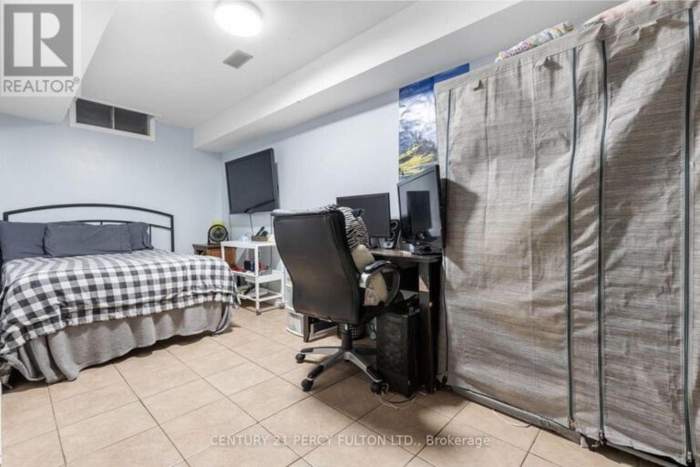 w12543418 22 768x512