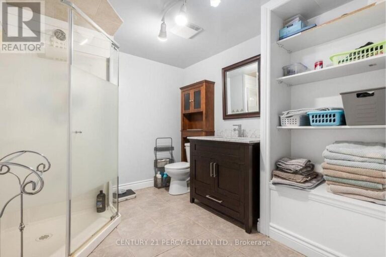 w12543418 23 768x512