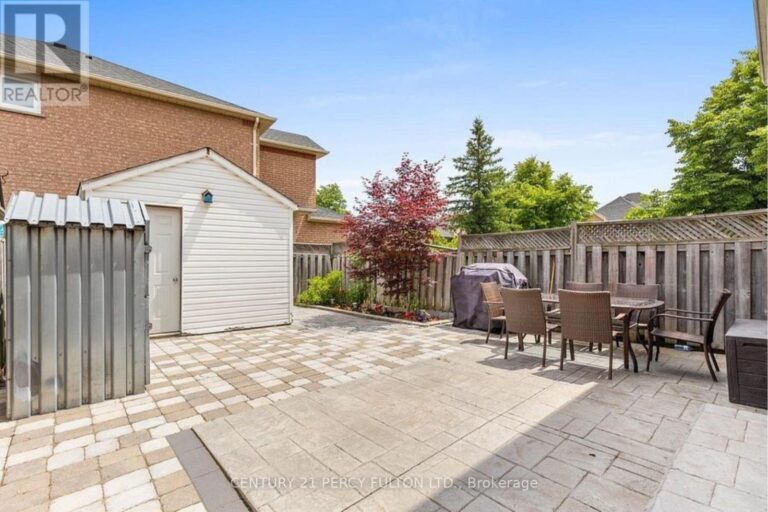 w12543418 24 768x512