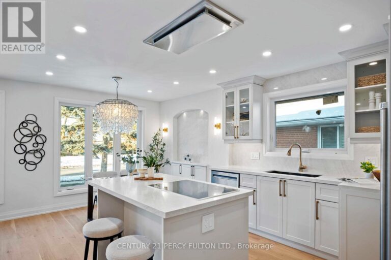 w12635418 24 768x512