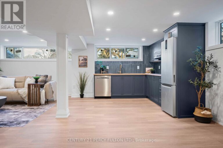 w12635418 29 768x512