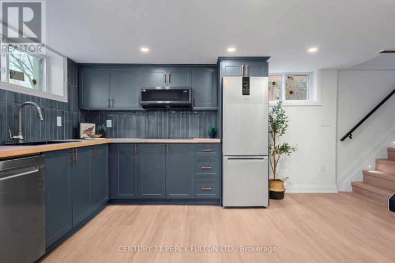 w12635418 35 768x512