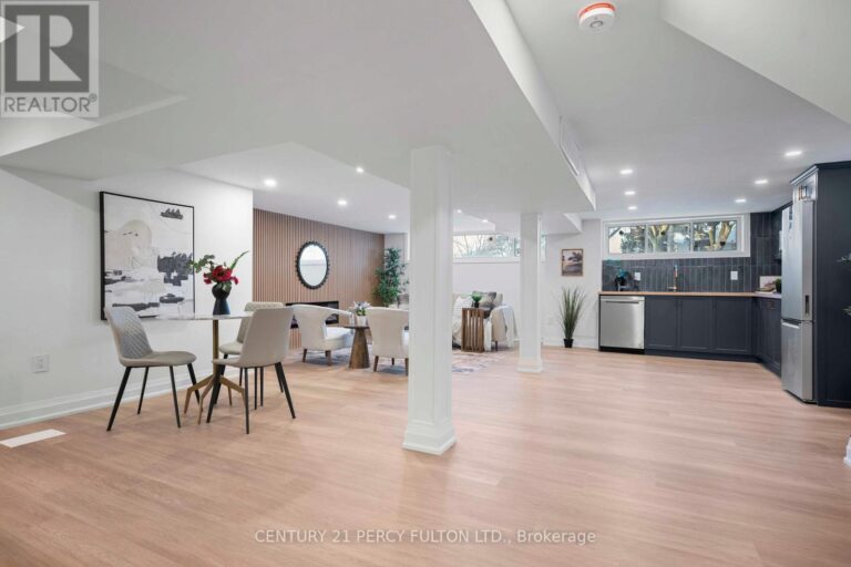 w12635418 40 768x512