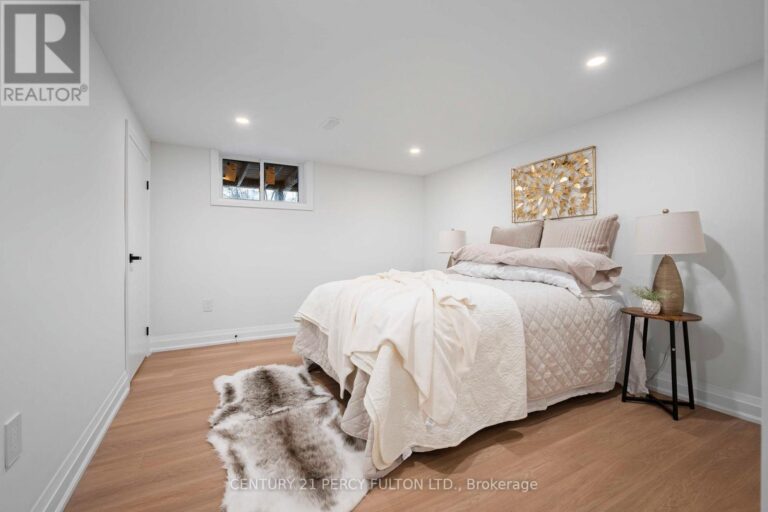 w12635418 44 768x512