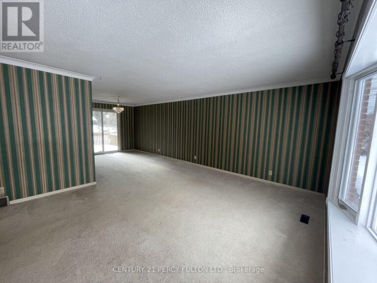 w12787732 12 768x576