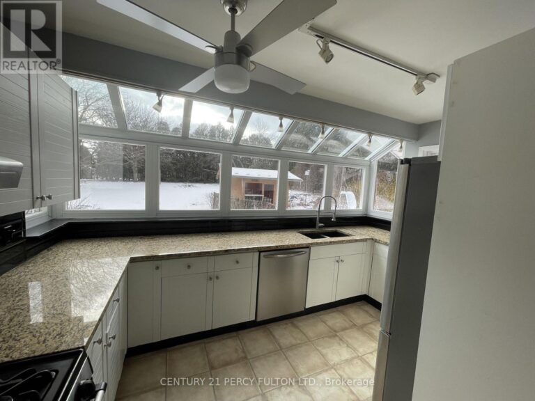 w12787732 15 768x576