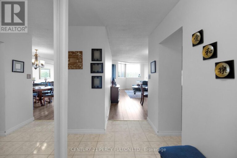 w12854816 15 768x513